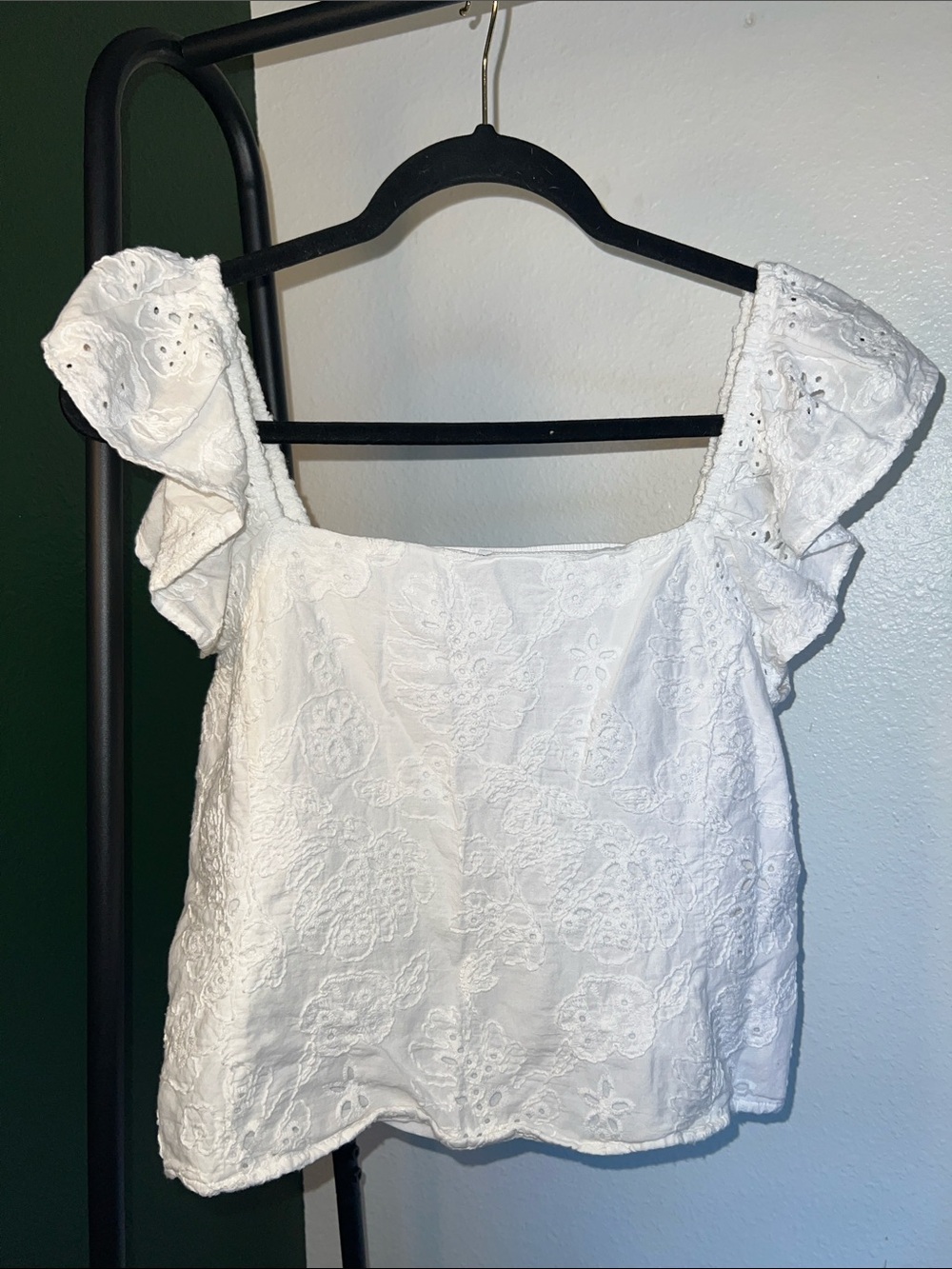 sofia by sofia vergara White Eyelet Square-Neck Ruffle Sleeve Top